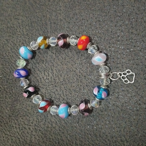 Paw Print Bracelet - Picture 4 of 7